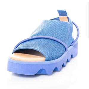 Women’s Issey Miyake X United Nude Bind platform sandals- blue/purple. Size 41
